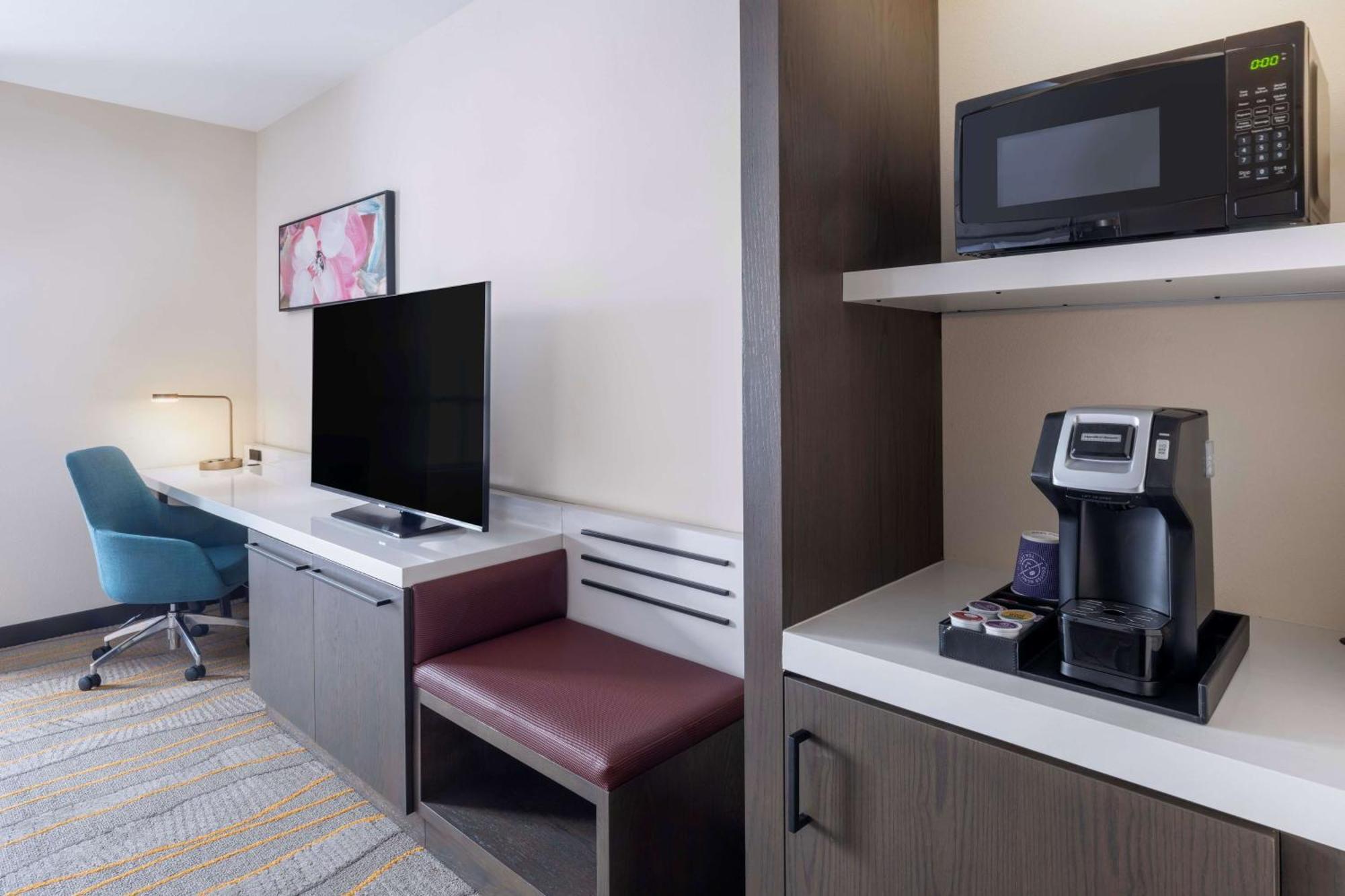 Hilton Garden Inn Pomona, Ca Esterno foto